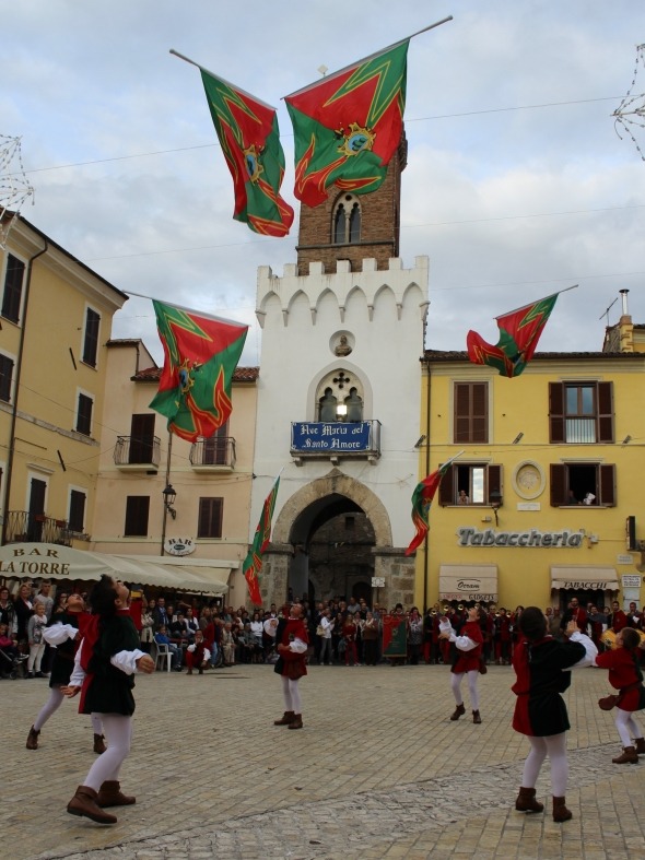BORGOVELINO SBANDIERATORI E MUSICI, ESORDIO DEI GIOVANISSIMI