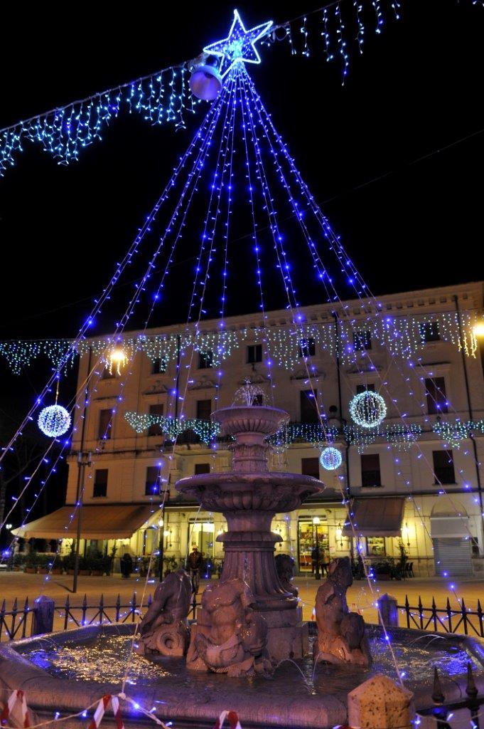 RIETI, 8 DICEMBRE ACCENSIONE DELLE LUMINARIE IN CENTRO STORICO