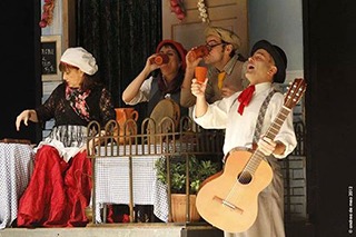 6 DICEMBRE, ZEZA E PULCINELLA AL TEATRO POTLACH