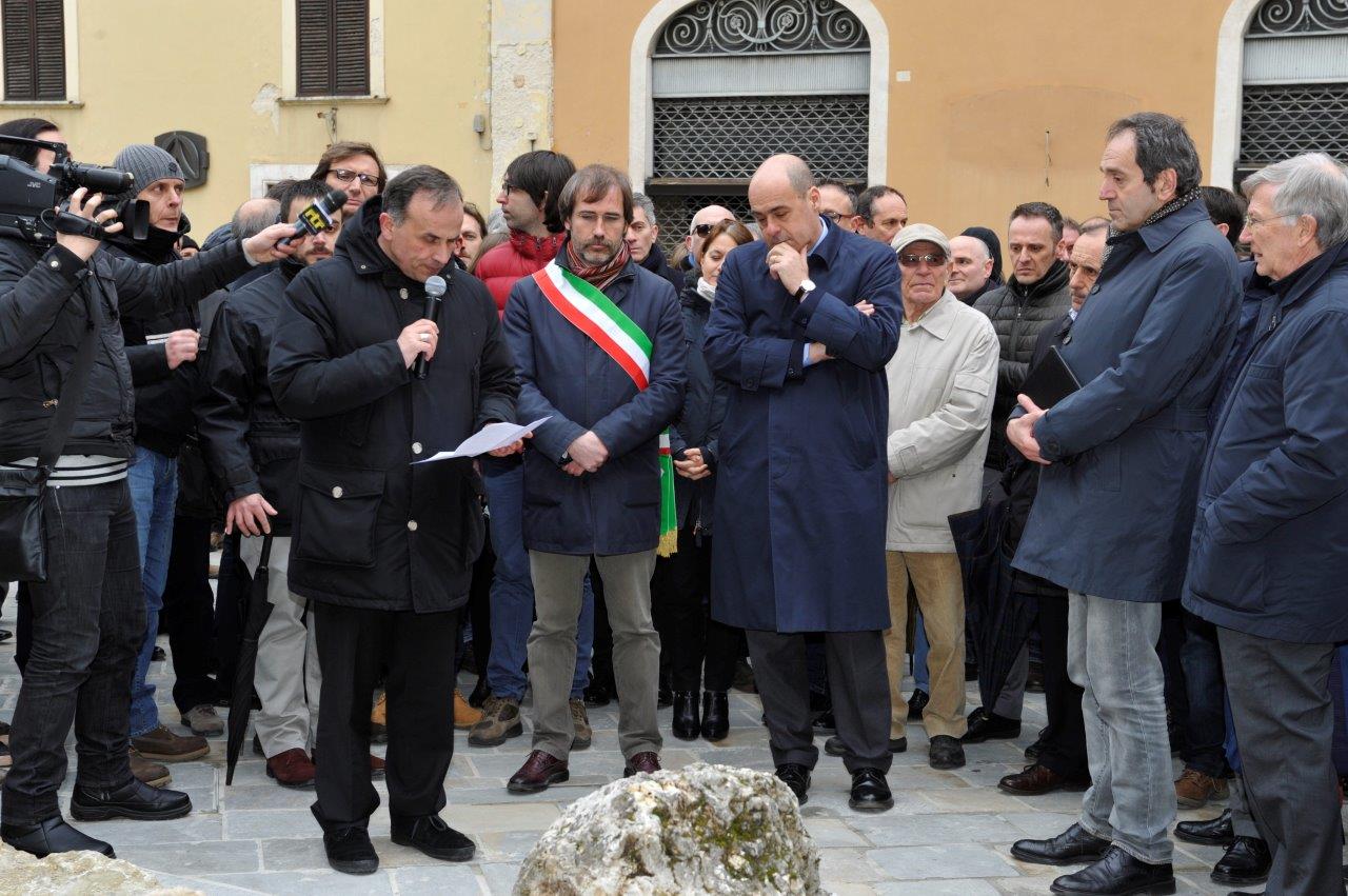 INAUGURAZIONE PLUS, ZINGARETTI ACCOLTO DALLE PROTESTE