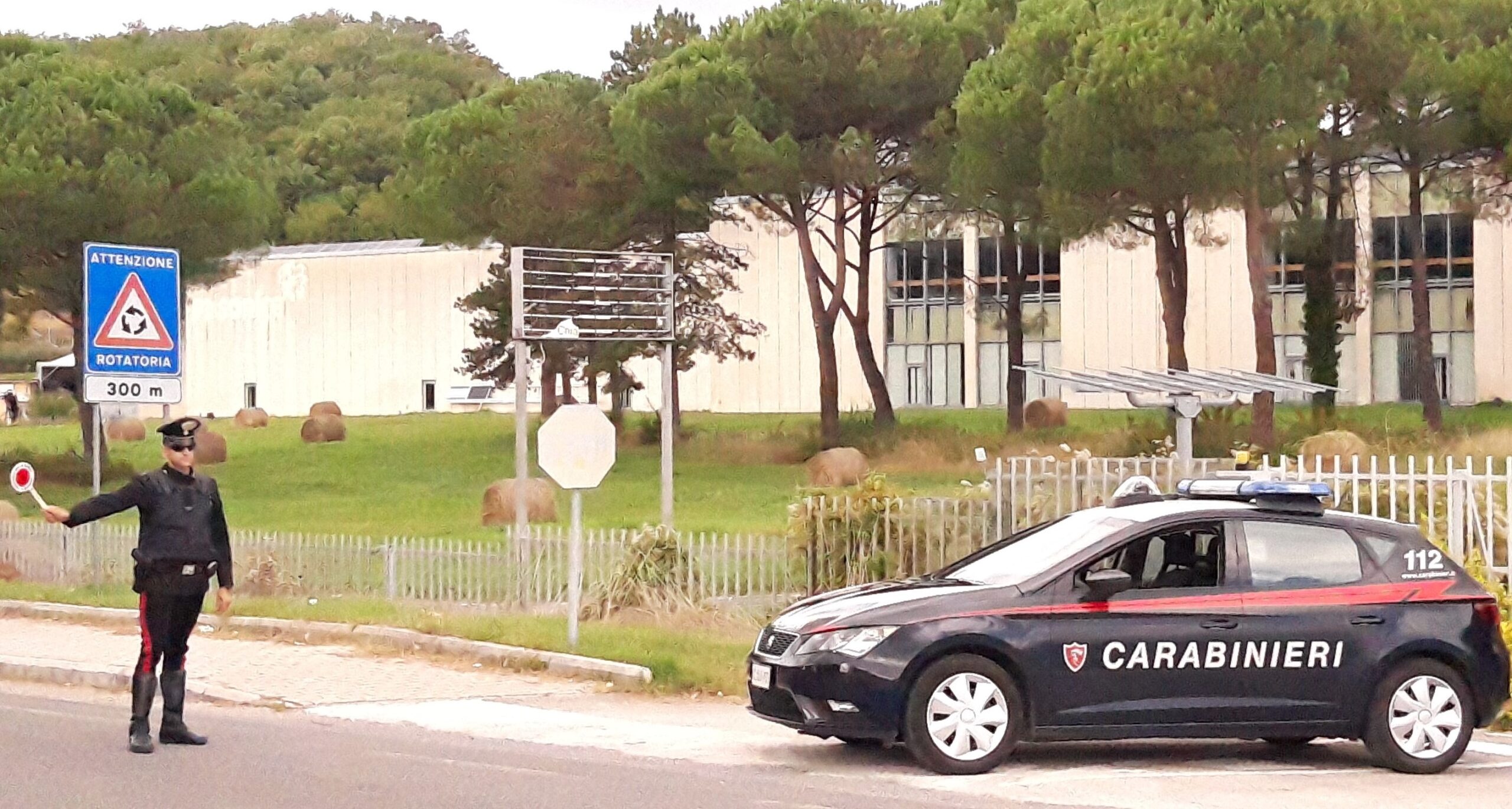 EVADE GLI ARRESTI DOMICILIARI, DENUNCIATO DAI CARABINIERI
