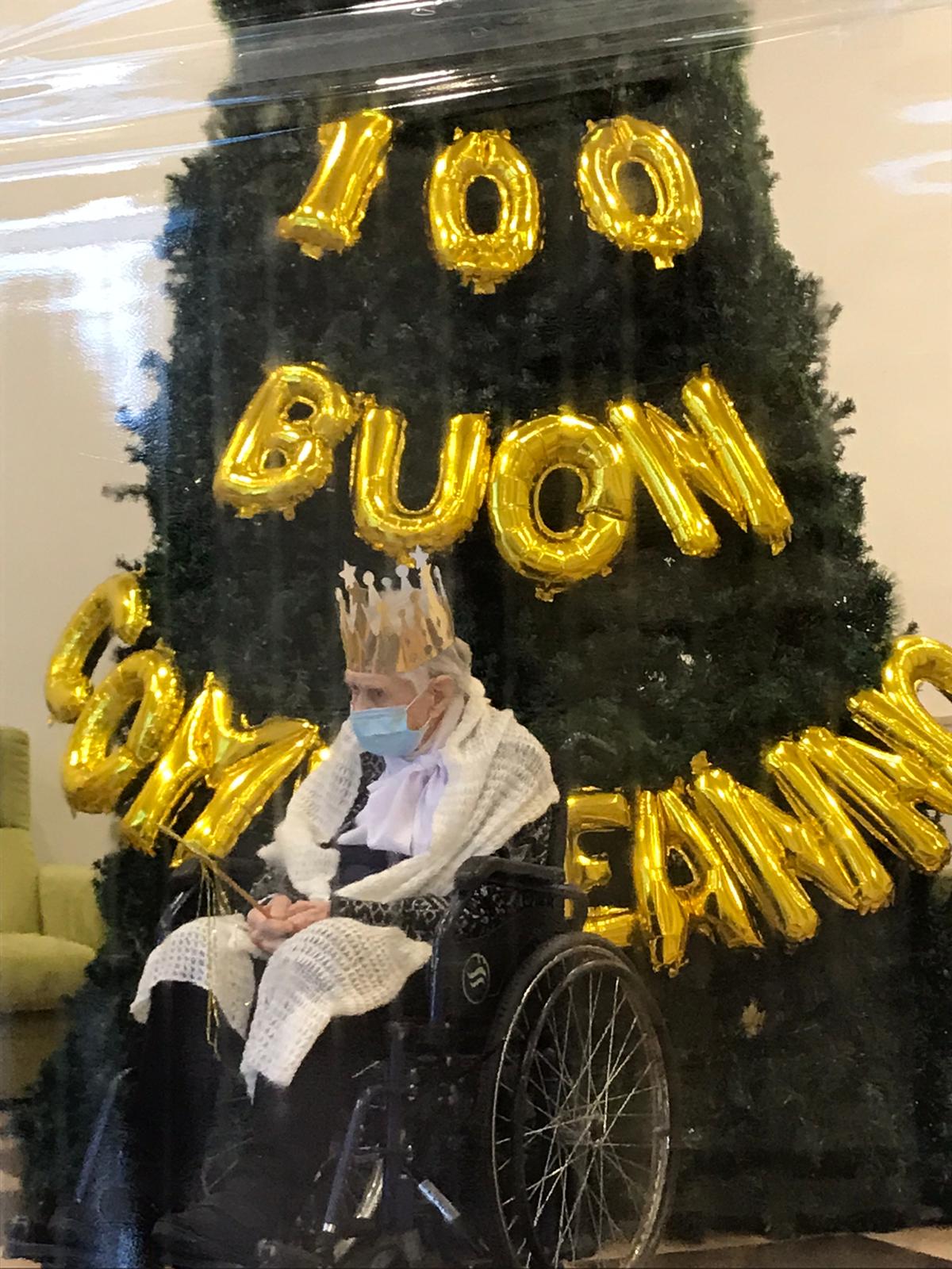 GUARITA DAL COVID, MILENA FESTEGGIA NELLA RSA DI MONTEBUONO, I SUOI 100 ANNI. AUGURI!