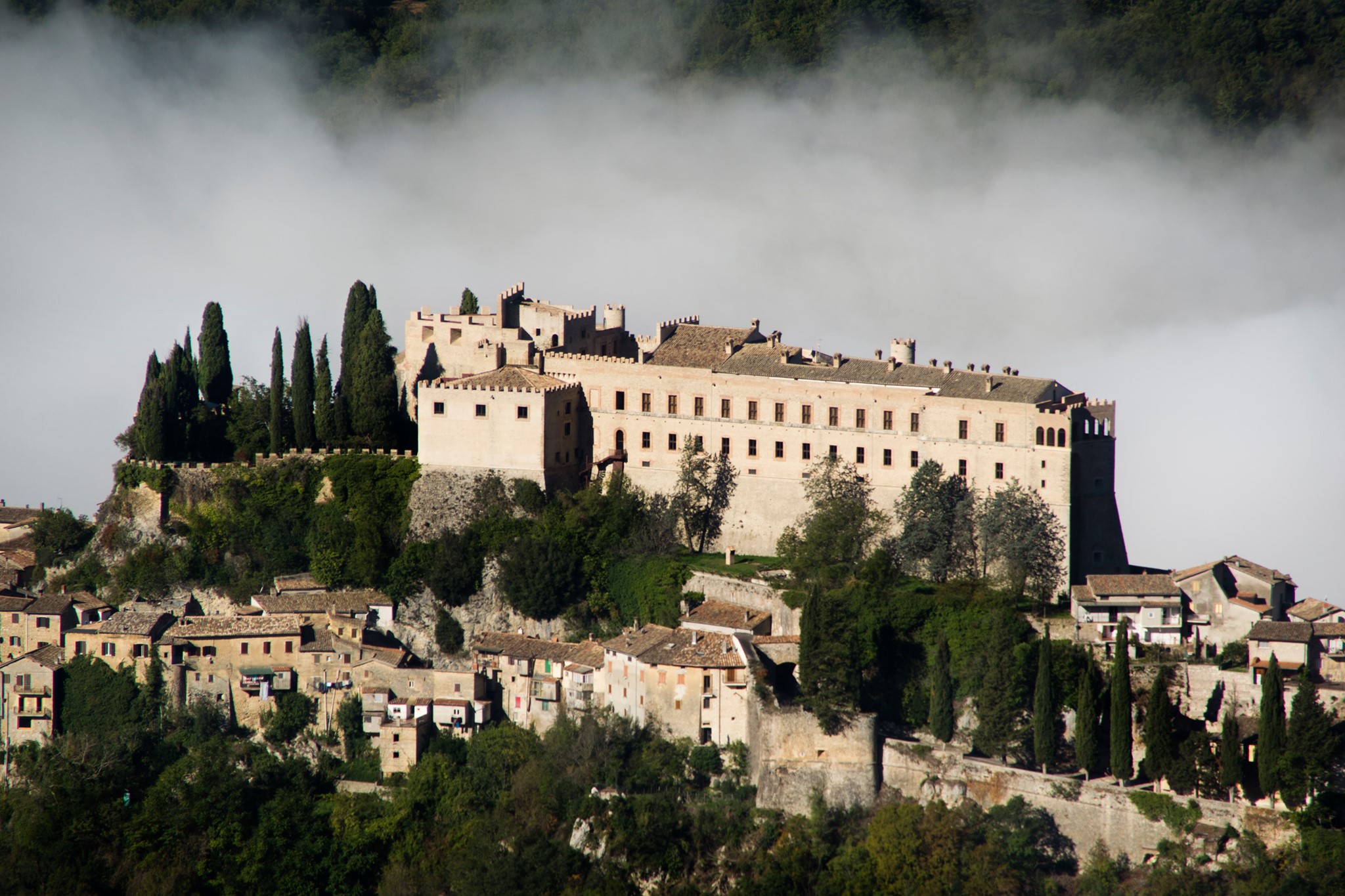 ROCCA SINIBALDA: “CLUSTER NATALIZIO LA CAUSA DELL’ESPLOSIONE DI CONTAGI”