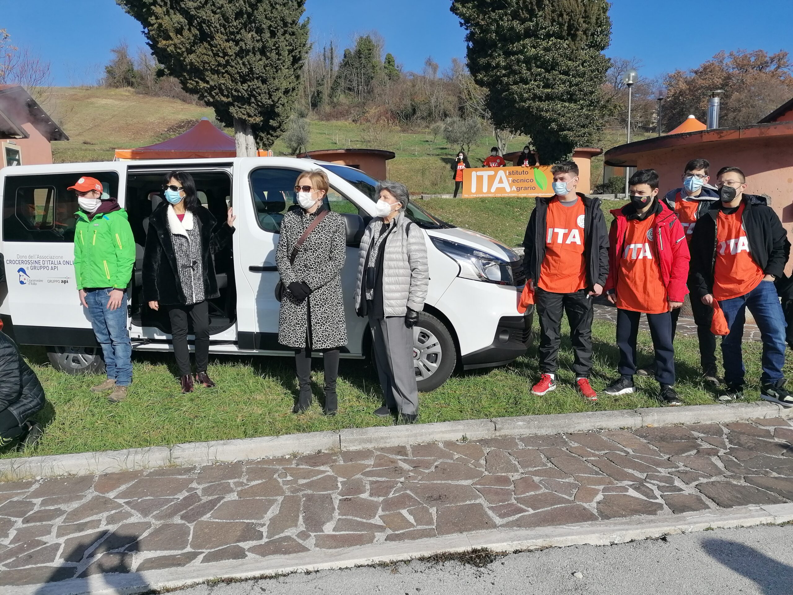 CONSEGNA DI UN PULMINO ALL’ITA DI RIETI DA DONNA MILA PERETTI BRACHETTI