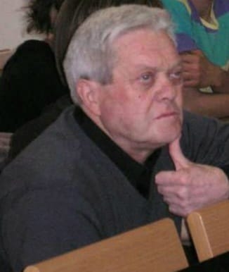 BORGOROSE PIANGE IL DIPENDENTE COMUNALE PIERGIORGIO, IL SALUTO DEL SINDACO CALISSE