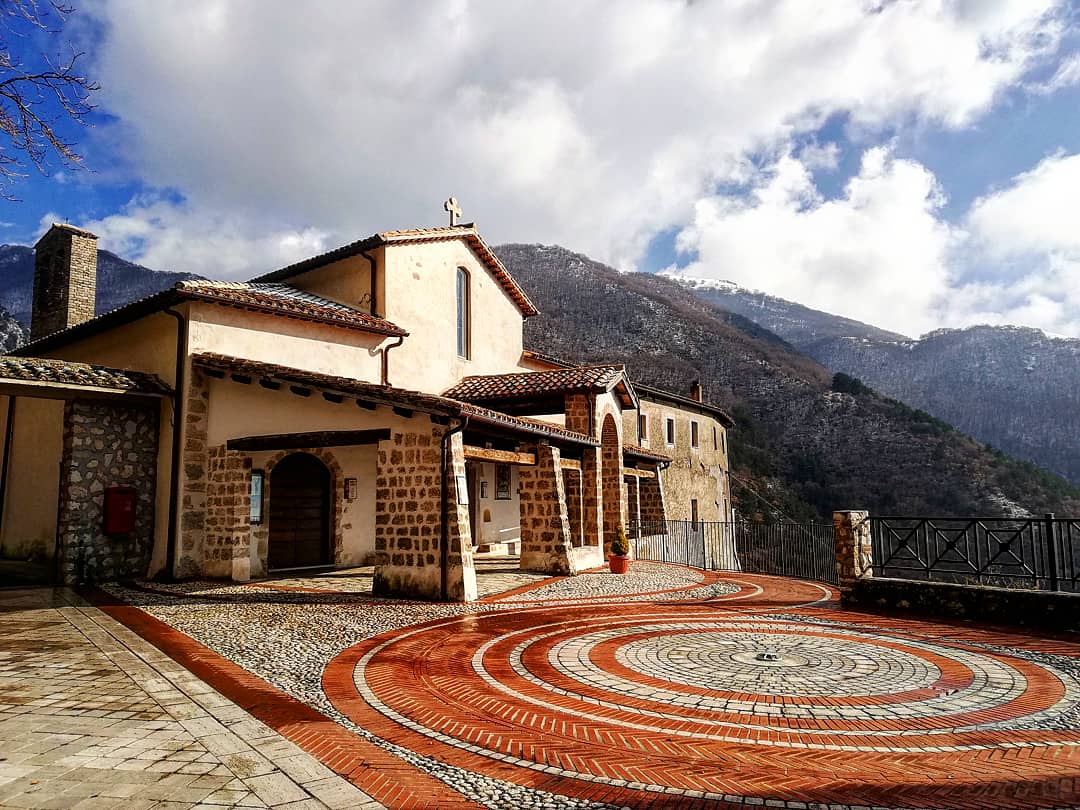 Domenica 6 giugno camminata da Poggio Bustone alla Foresta sulle tracce di San Francesco
