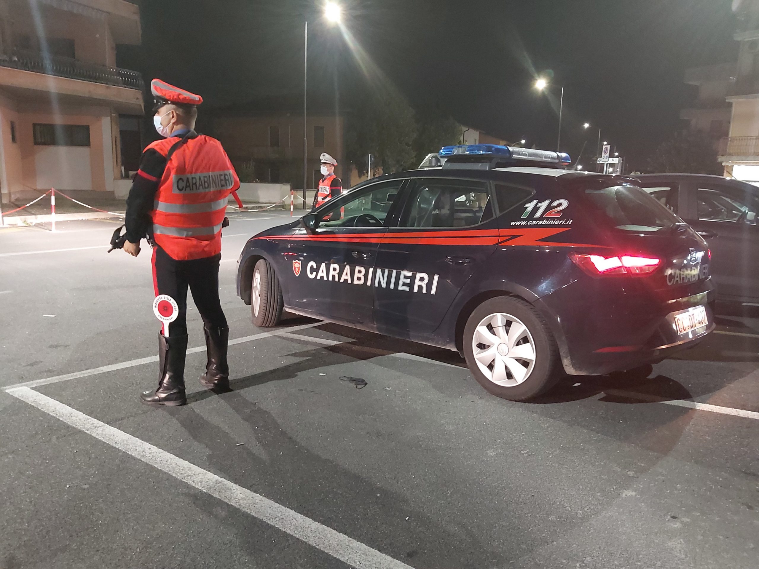 CARABINIERI, DENUNCIATI TRE FRATELLI PER VIOLENZA PRIVATA E MINACCIA AGGRAVATA.
