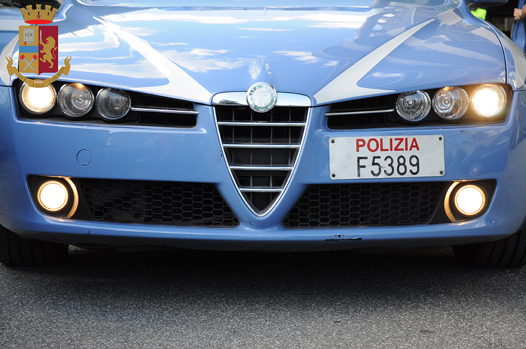 POLIZIA