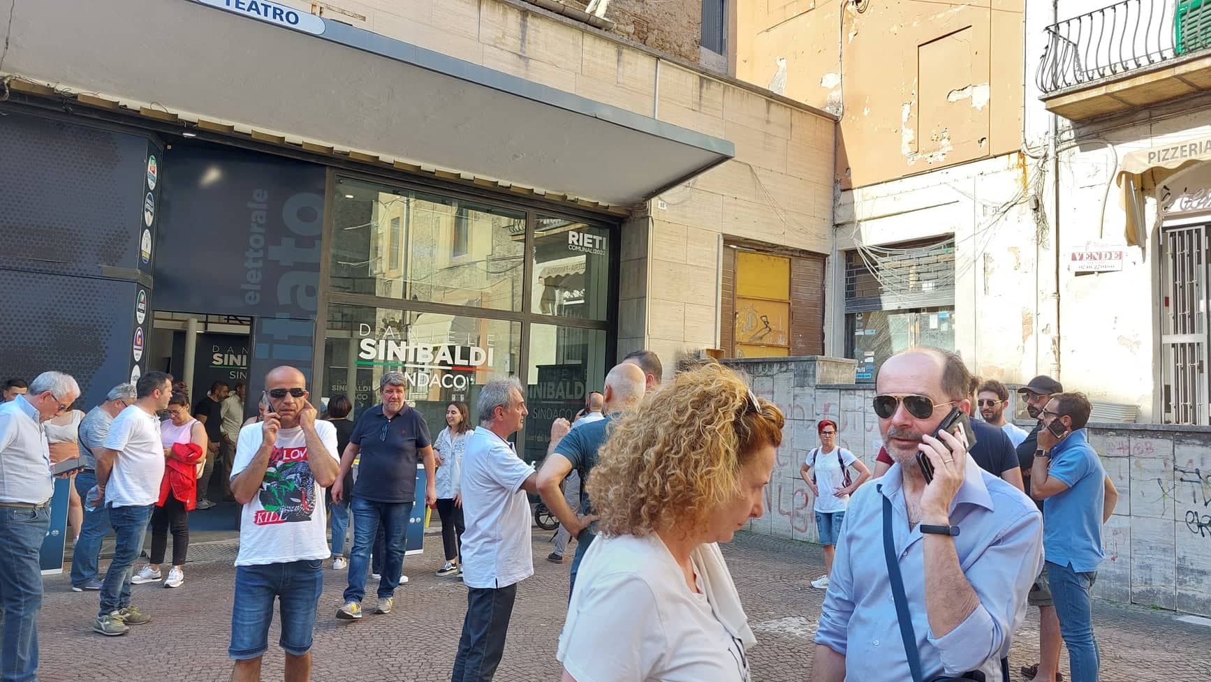41% schede scrutinate: Sinibaldi 52,6%, Petrangeli 37%, Ubertini 10%