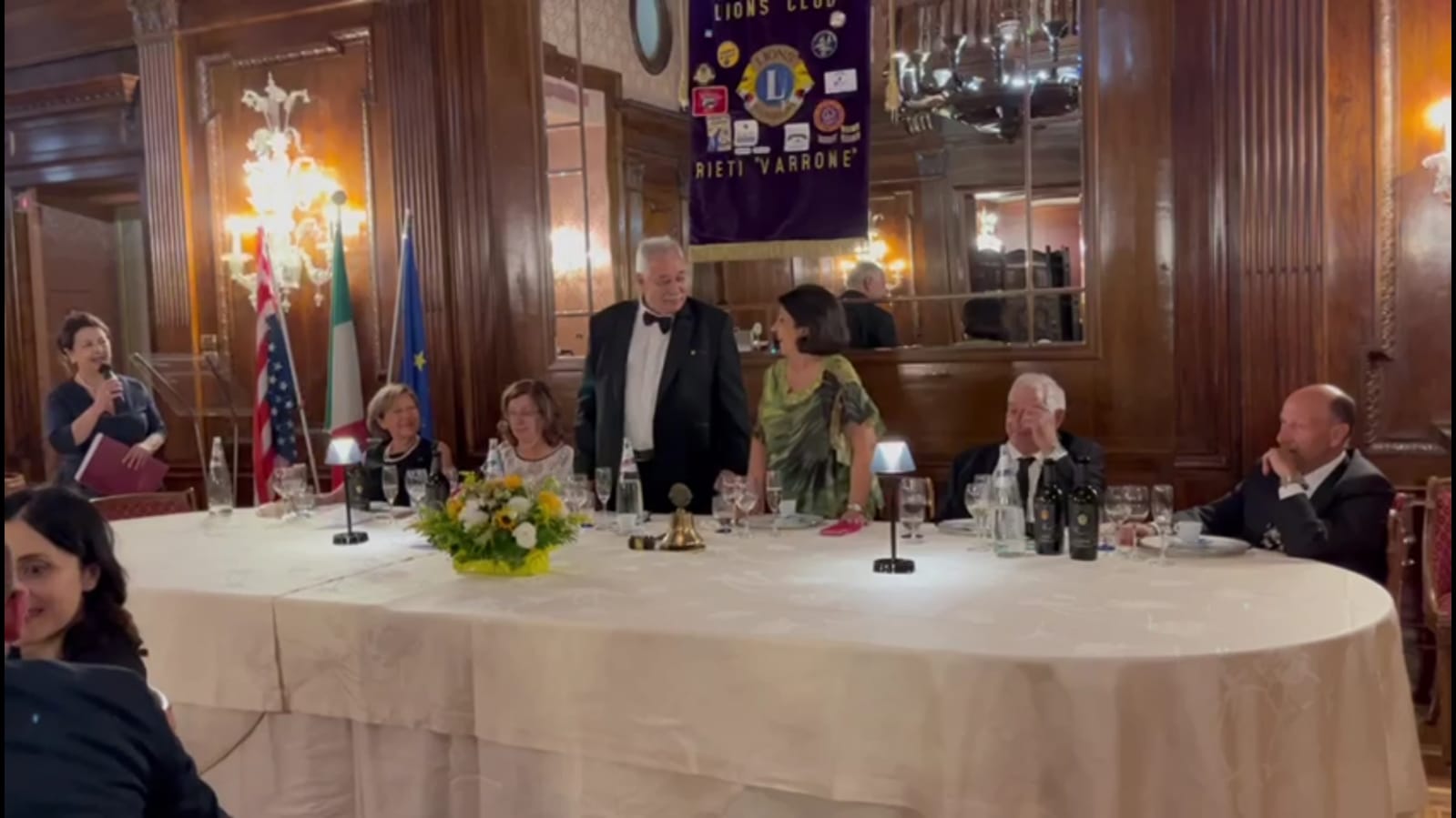 Passaggio della campana del Lions Club Rieti Varrone da Antonio Fasciolo ad Alberta Paris
