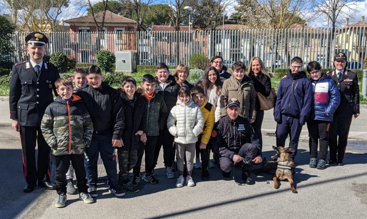 GLI STUDENTI DI CANTALICE CARABINIERI PER UN GIORNO!