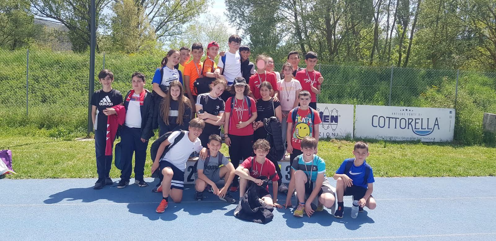 ORO AL BEACH VOLLEY PER LA SCUOLA MEDIA “ORAZIO” DI PASSO CORESE. E NON SOLO…