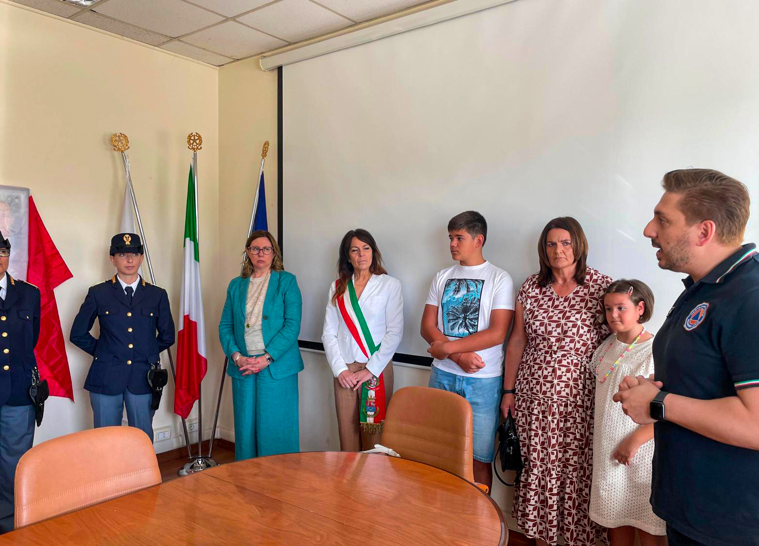 Una targa in memoria di Maurizio Valeo nella sala operativa del COC di Rieti.