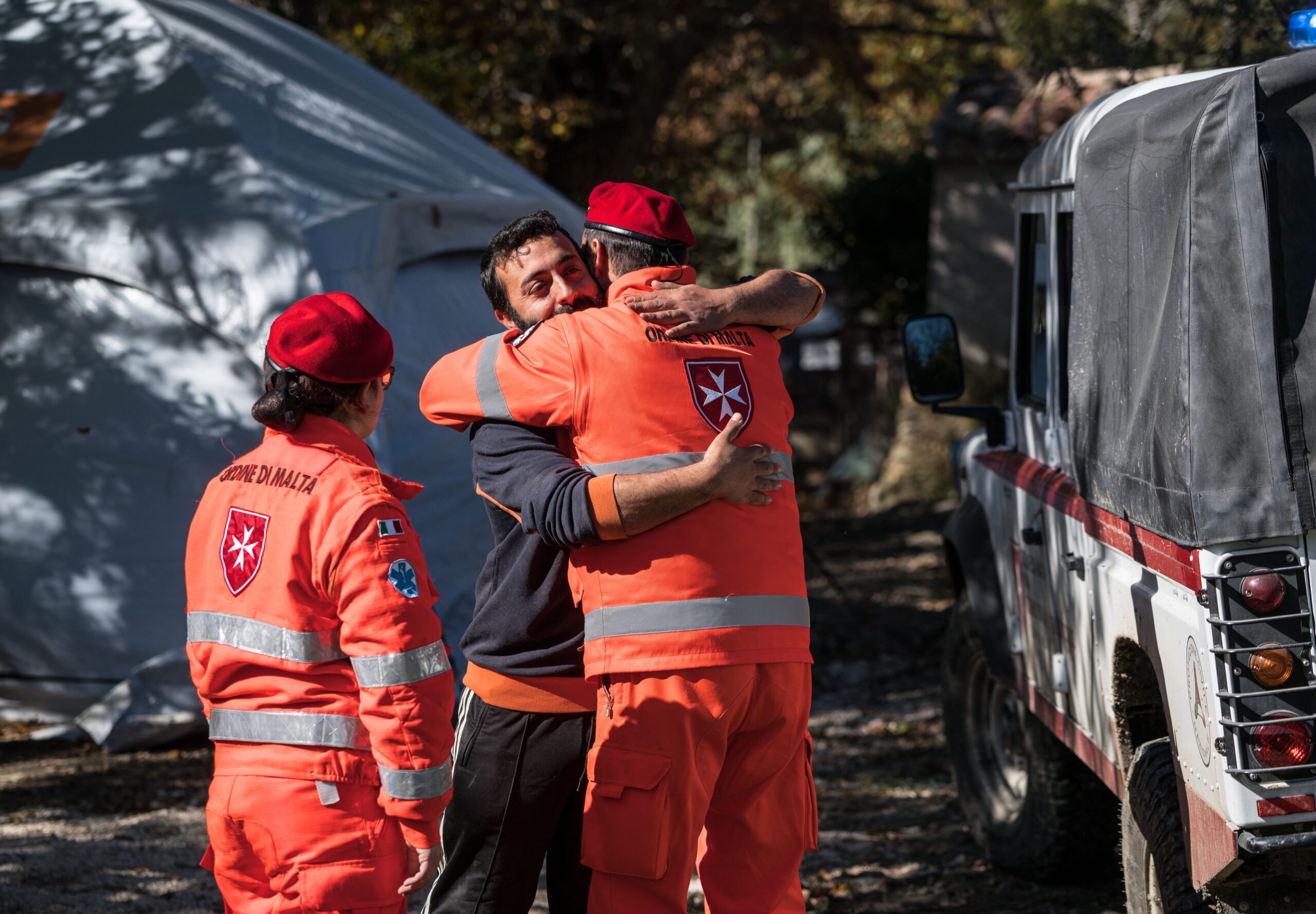 24 AGOSTO – IL CORAGGIO E L’ALTRUISMO DEI VOLONTARI DEL CISOM NEL TERREMOTO DI AMATRICE