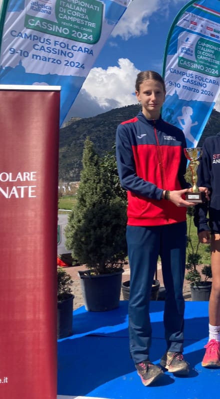 Bravissima Sara Chmielik della “Sisti”! Trionfa nelle regionali di cross