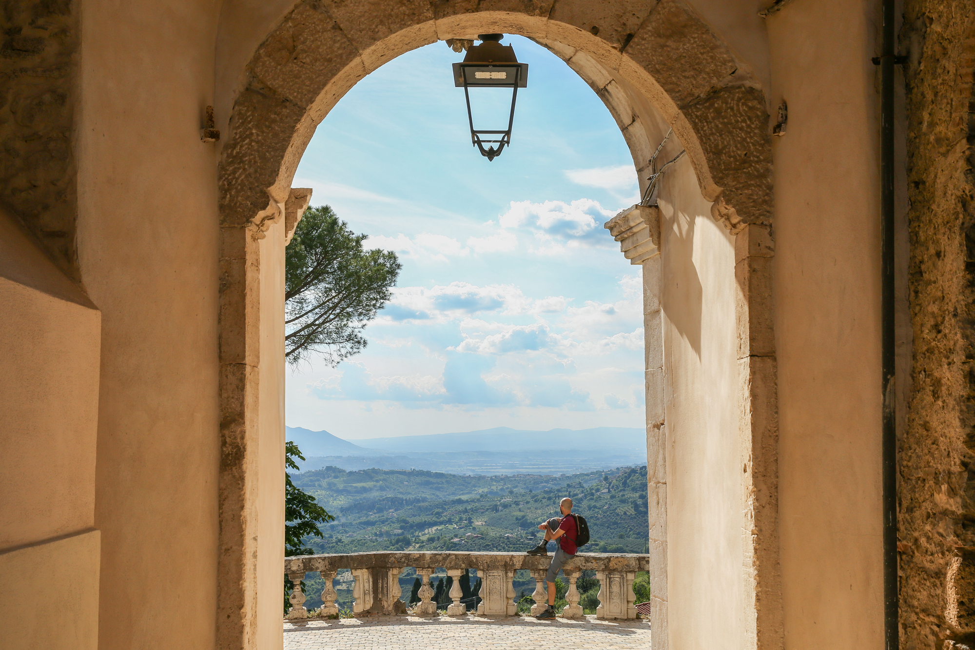 porta-ingresso-borgo-mompeo