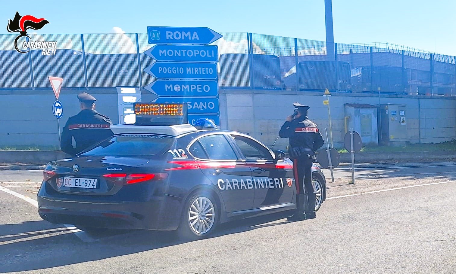 MONTOPOLI DI SABINA: DEFERIMENTODI PADRE E FIGLIOPER UNA LITE CON UNA PISTOLA SCACCIACANI